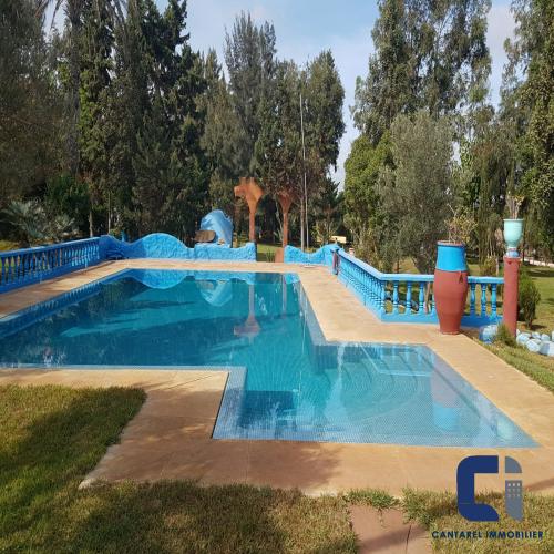 Villa - Casa en venta en Casablanca - Dar el Beida 37 000 000 DH