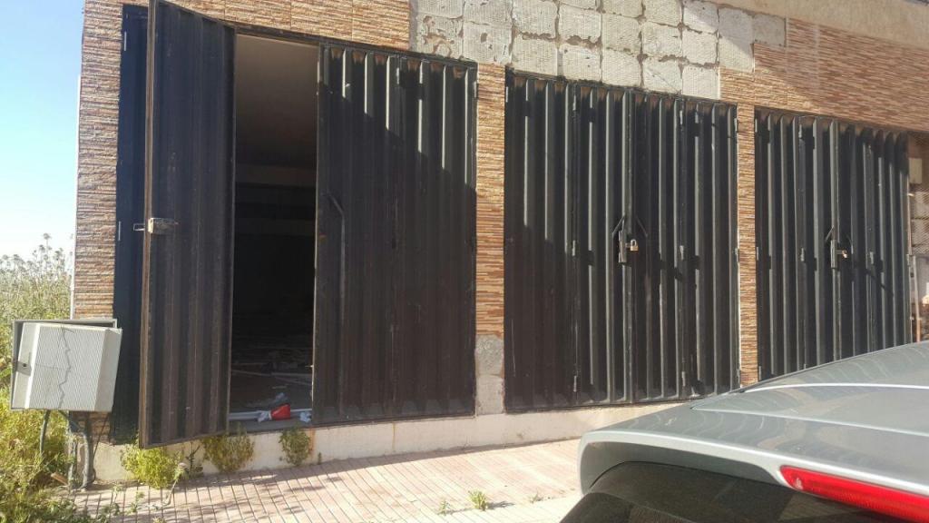 Casablanca - Dar el Beida - Comercial Premise for sale in  2 800 000 DH